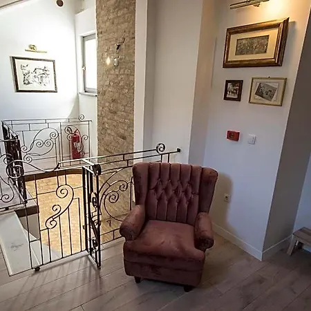 Ovo Malo Duse Hotel 3*