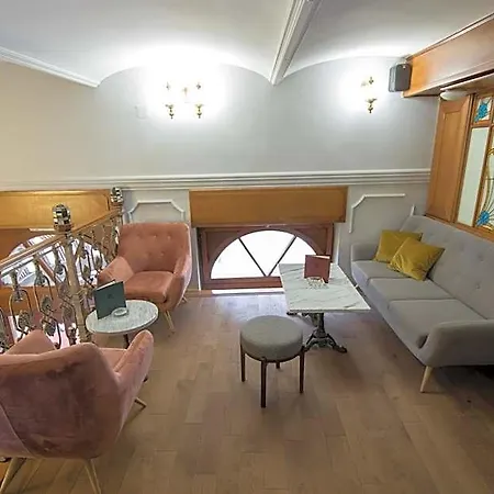 Ovo Malo Duse Hotel